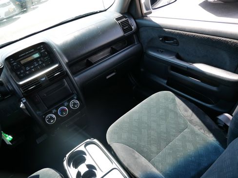 Used 2005 Honda CR-V EX image 11
