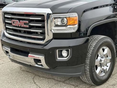 Used 2015 GMC Sierra 2500 SLT w/ All-Terrain HD Package image 9