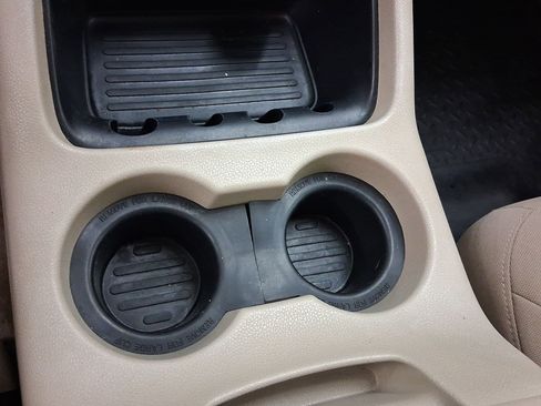 Used 2003 Ford Expedition XLT image 21