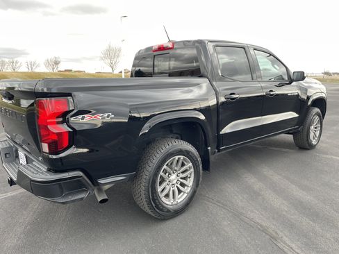 Certified 2023 Chevrolet Colorado LT w/ LT Convenience Package II AWD/4WD image 5
