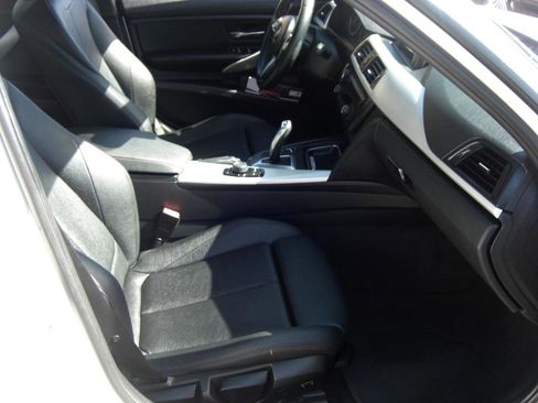 Used 2014 BMW 320i Sedan RWD image 14