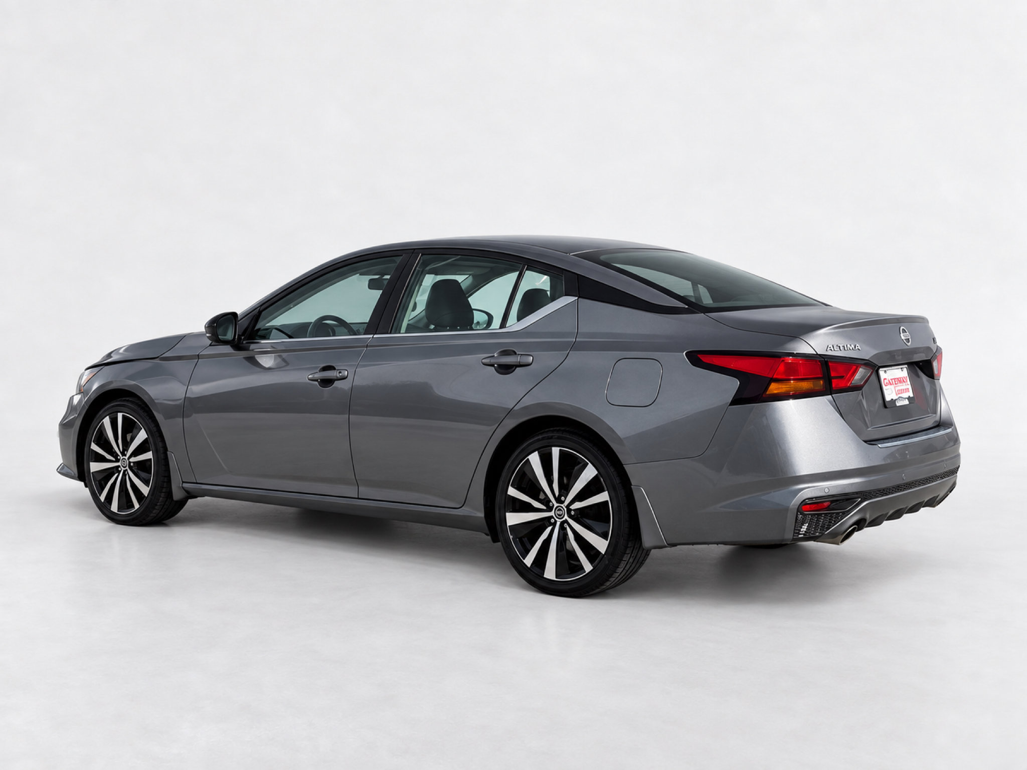 Used 2022 Nissan Altima 2.5 SR FWD image 3