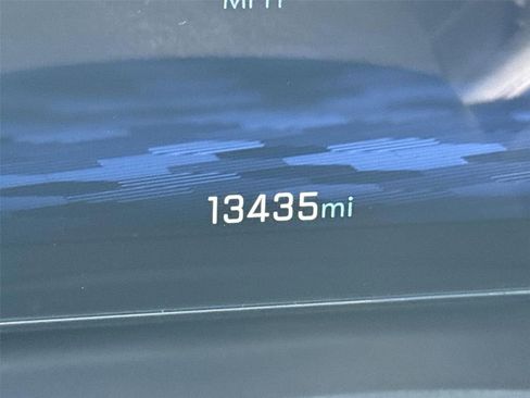 Used 2025 Chevrolet Equinox LT image 11