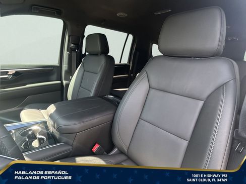 New 2026 Chevrolet Suburban LT w/ Comfort Package RWD image 23
