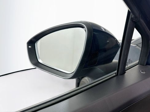 Used 2023 Volkswagen ID.4 2WD image 16