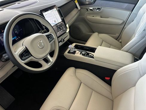 New 2026 Volvo XC90 T8 Ultra w/ Protection Package Premier AWD/4WD image 9