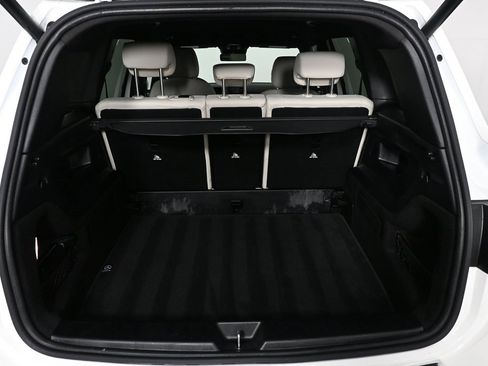 Certified 2025 Mercedes-Benz GLB 250 image 29