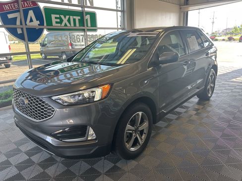 Used 2024 Ford Edge SEL w/ Convenience Package AWD/4WD image 3