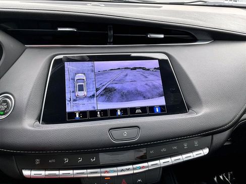 Certified 2022 Cadillac XT4 Premium Luxury w/ Enhanced Visibility Package image 23