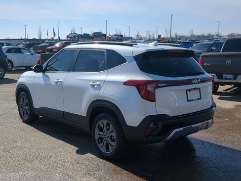 Used 2024 Kia Seltos S image 12