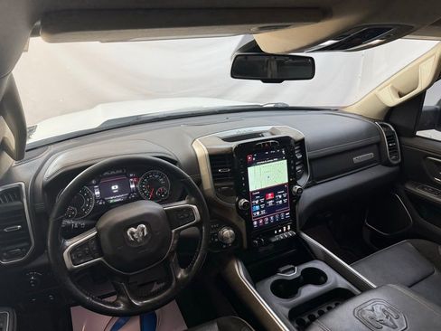 Used 2020 RAM 1500 Laramie AWD/4WD image 10