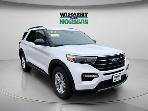 Certified 2022 Ford Explorer XLT w/ Equipment Group 202A AWD/4WD image 25