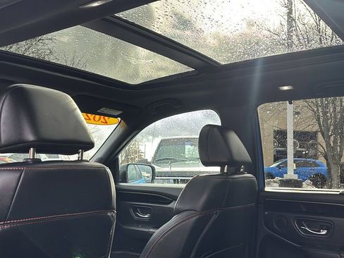 Used 2024 Honda Pilot TrailSport image 32