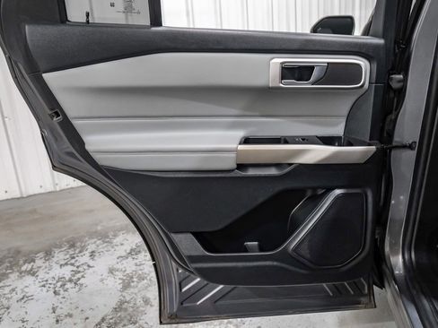 Used 2021 Ford Explorer XLT w/ Equipment Group 202A image 44