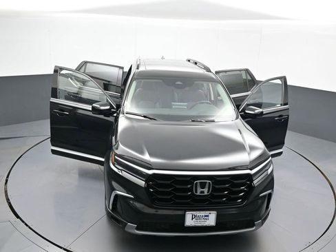 Certified 2024 Honda Pilot Touring image 48