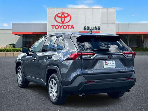 Used 2023 Toyota RAV4 LE FWD image 4