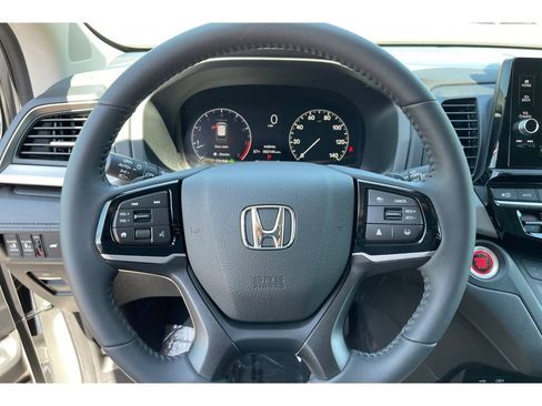 Certified 2026 Honda Odyssey EX-L image 35