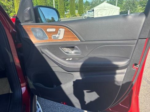 Used 2020 Mercedes-Benz GLE 350 4MATIC image 24