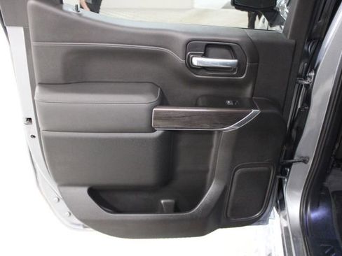 Certified 2022 Chevrolet Silverado 1500 LTZ w/ Technology Package image 22