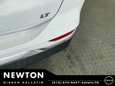 Used 2020 Chevrolet Equinox LT FWD image 5