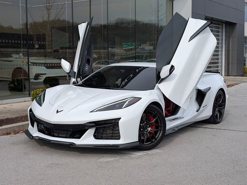 Used 2023 Chevrolet Corvette Z06 w/ Stealth Interior Trim Package image 2