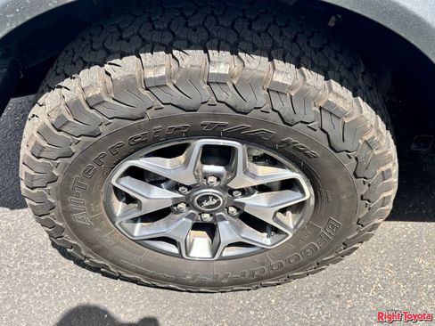 Used 2022 Ford Bronco Badlands AWD/4WD image 8