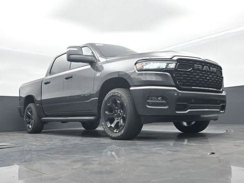 New 2026 RAM 1500 Express image 39
