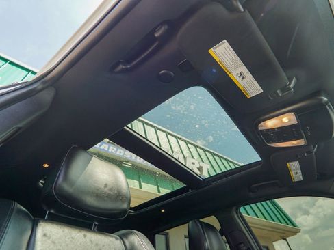 Used 2021 Jeep Grand Cherokee Limited w/ Luxury Group II image 34