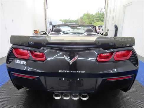 Used 2019 Chevrolet Corvette Stingray Convertible w/ 3LT Preferred Equipment Group RWD image 6