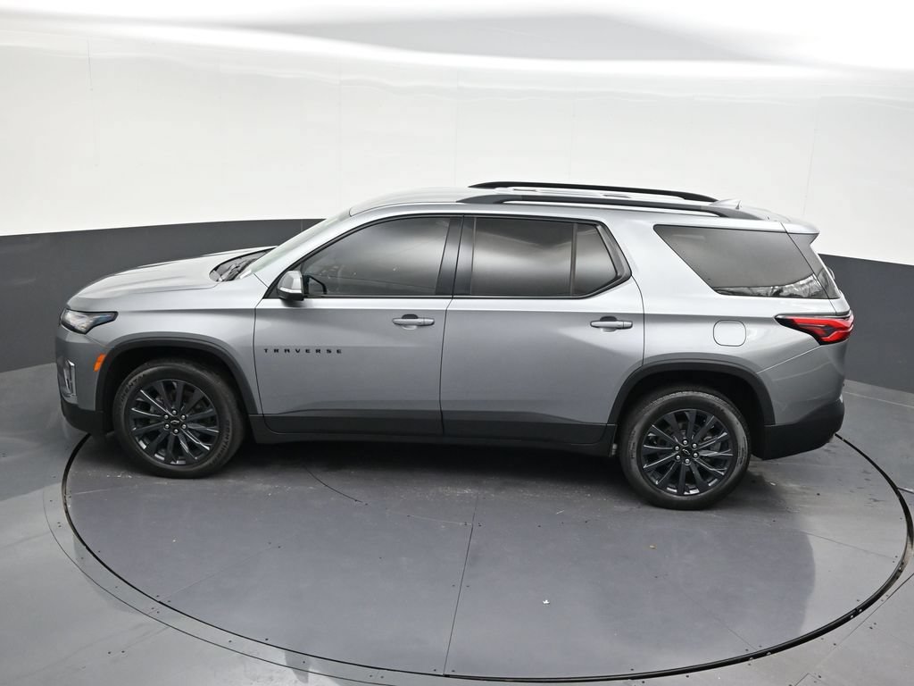 Used 2023 Chevrolet Traverse RS FWD image 19