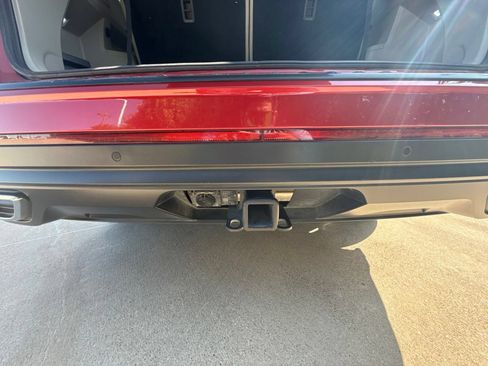 Used 2024 Volkswagen Atlas SE FWD image 23