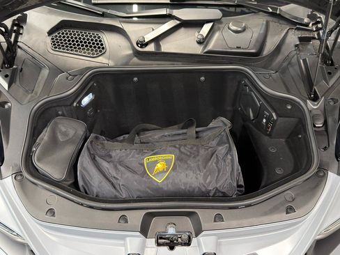 Used 2024 Lamborghini Revuelto AWD/4WD image 37