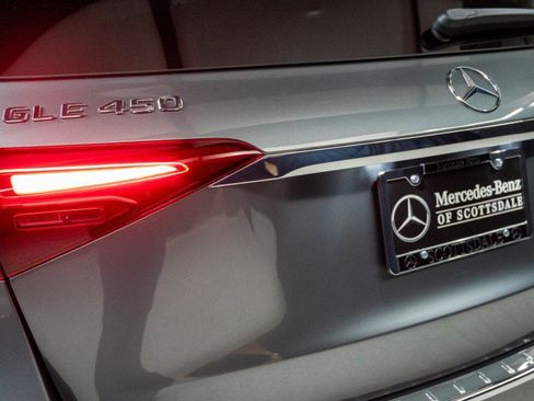 New 2026 Mercedes-Benz GLE 450 4MATIC image 9