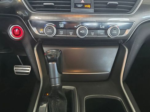 Used 2018 Honda Accord Sport image 28