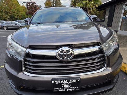 Used 2015 Toyota Highlander XLE AWD/4WD image 6