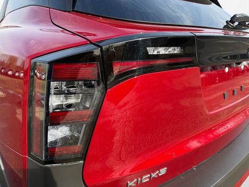 Certified 2025 Nissan Kicks SV image 21