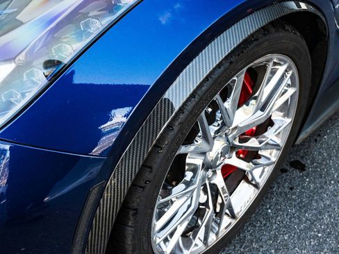 Used 2018 Chevrolet Corvette Z06 RWD image 25