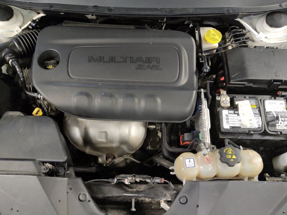 Used 2019 Jeep Cherokee Limited FWD image 30