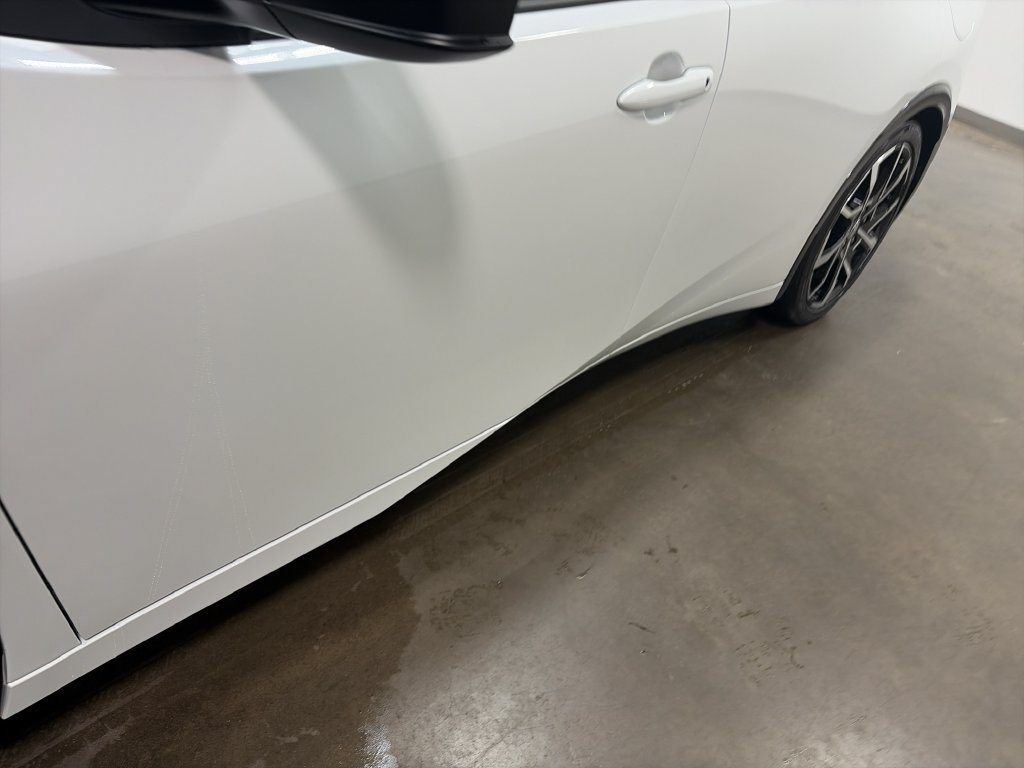 New 2026 Toyota Prius Plug-In Hybrid FWD image 10