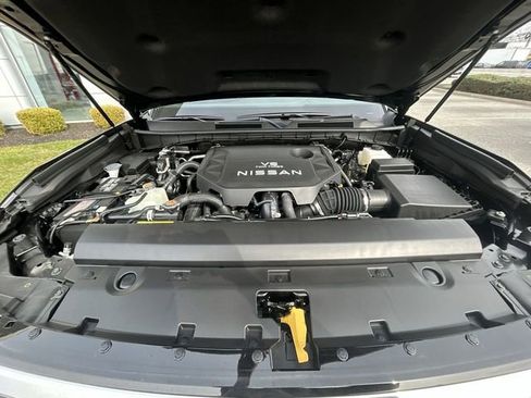 New 2026 Nissan Armada SL w/ Captain's Chari Seat Package image 10