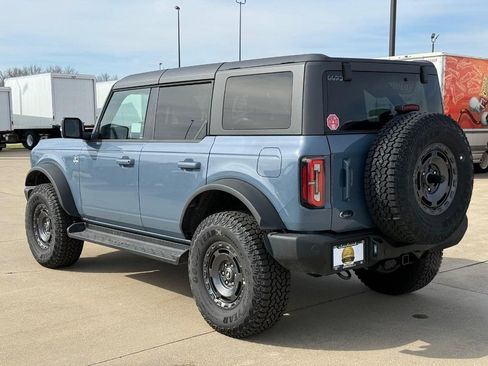 New 2025 Ford Bronco Outer Banks w/ Sasquatch Package AWD/4WD image 7