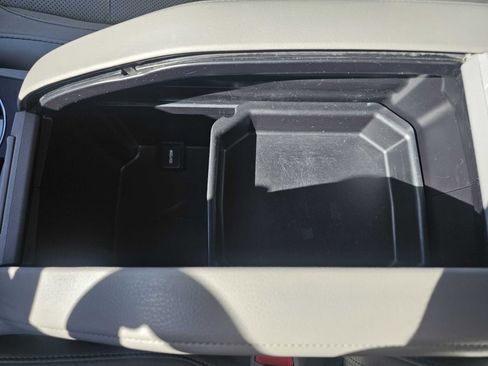 Used 2017 Toyota Highlander Limited Platinum image 20