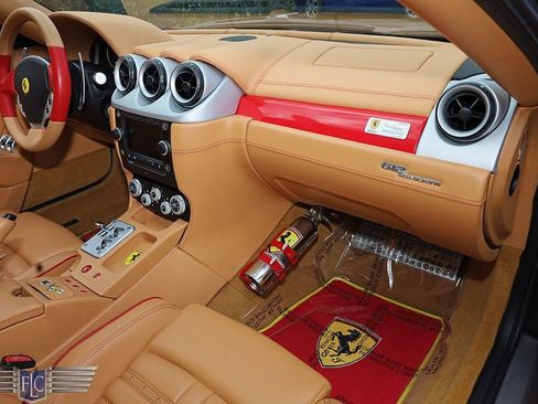 Used 2007 Ferrari 612 Scaglietti image 31