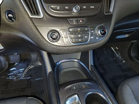 Used 2024 Chevrolet Malibu LT image 20