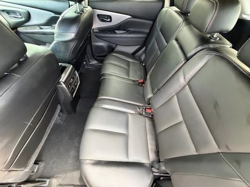 Used 2021 Nissan Murano SL w/ SL Moonroof Package FWD image 12