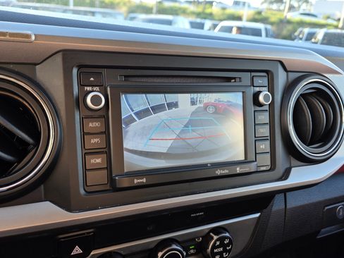 Used 2019 Toyota Tacoma SR5 image 16