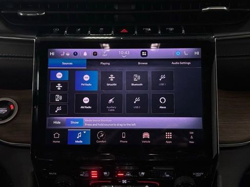 Used 2025 Jeep Grand Cherokee Summit image 33