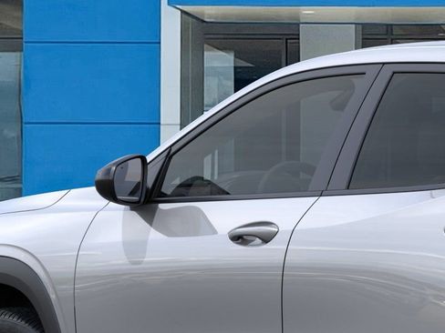 New 2026 Chevrolet Trax RS w/ Driver Confidence Package FWD image 12