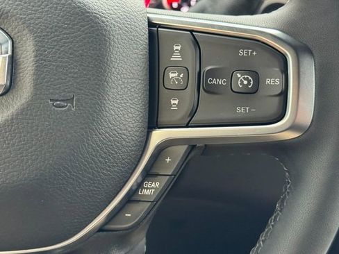 New 2025 RAM 3500 Big Horn AWD/4WD image 18
