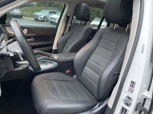 Certified 2023 Mercedes-Benz GLS 580 4MATIC image 22